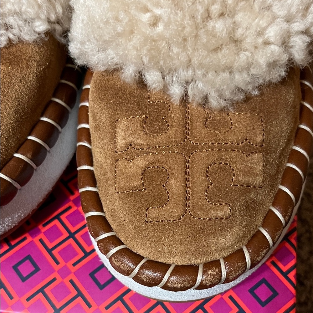 Tory Burch Shearling Suede Slippers/ loafers - Picture 4 of 9